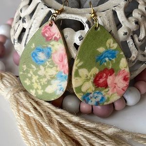 BOTANICAL COLLECTION Teardrop Wooden Earrings by Cozy Cottage